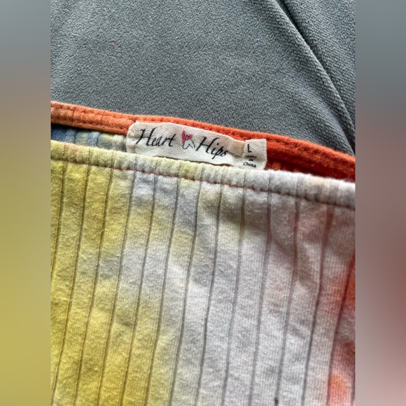 Heart & Hips Acid Wash Tank Top size L - Picture 2 of 5